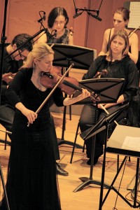 Rebekka Hartmann, Solistin